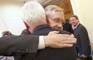Reid hugging Dodd, healthcare, abortion, Stupak.jpg